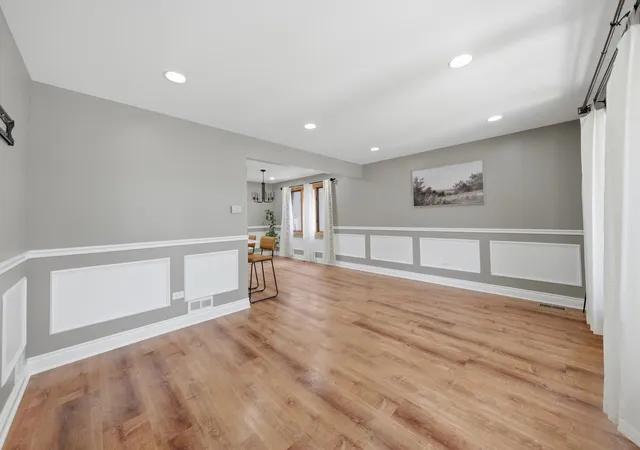 Homes for sale in Chicago, IL | 5601 S Sayre Ave, Chicago, IL 60638 | MLS# 12672621