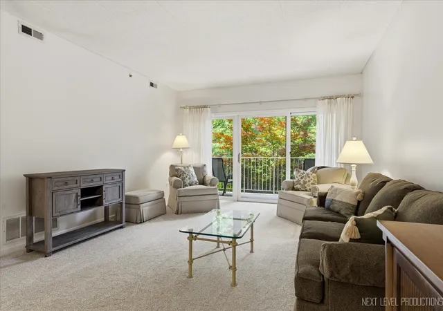 Homes for sale in Orland Park, IL | 7841 W 157Th St #104, Orland Park, IL 60462 | MLS# 12672650