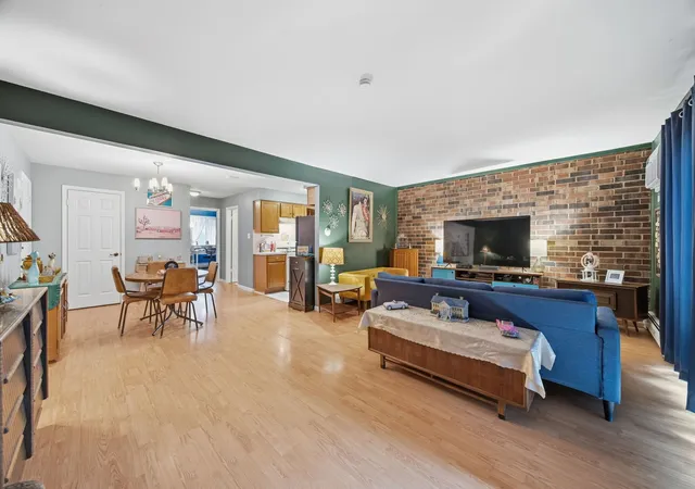 Homes for sale in Chicago Ridge, IL | 9812 Sayre Ave #3E, Chicago Ridge, IL 60415 | MLS# 12672652