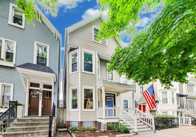 Homes for sale in Chicago, IL | 2245 W Melrose St, Chicago, IL 60618 | MLS# 12672659