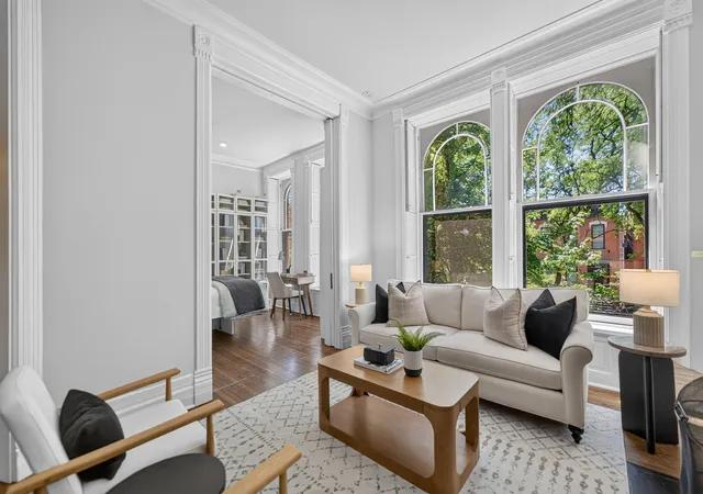 Homes for sale in Chicago, IL | 820 W Webster Ave #2W, Chicago, IL 60614 | MLS# 12672735