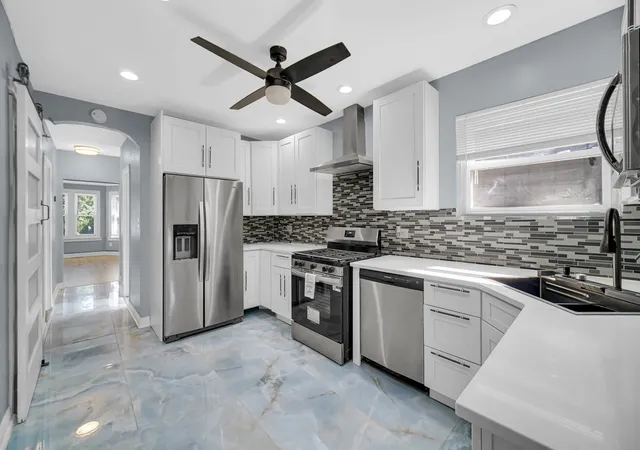 4th image of 1249 W 97Th St, Chicago, IL 60643 | MLS# 12672771