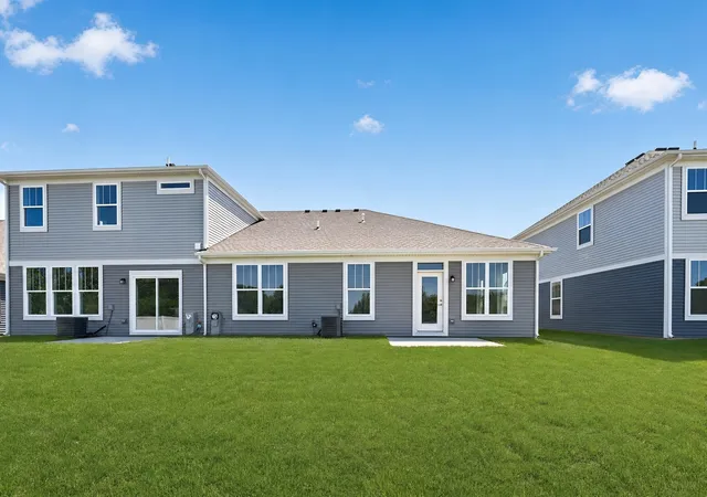 Homes for sale in Woodstock, IL | 4139 Meadowridge Rd, Woodstock, IL 60098 | MLS# 12672794