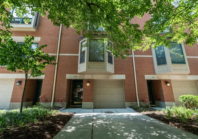 1st image of 604 S Laflin St, Chicago, IL 60607 | MLS# 12672822