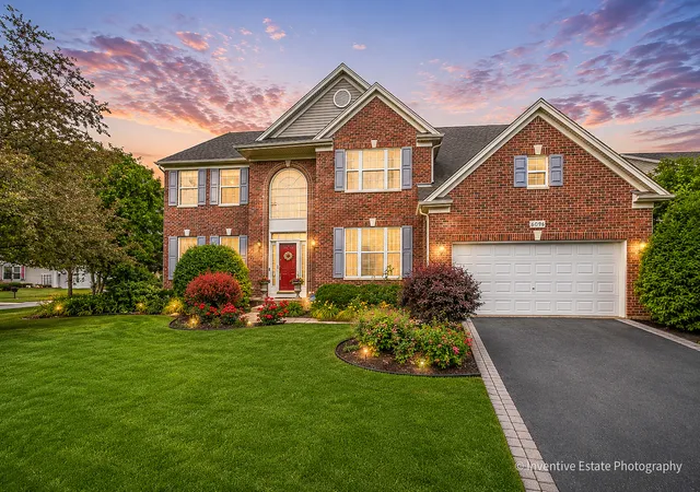 4th image of 6096 Russell Dr, Hoffman Estates, IL 60192 | MLS# 12672908