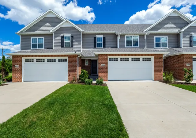 Townhouse for sale at 4069 Orchard Dr, Bettendorf, IA 52722 | MLS# 12672910