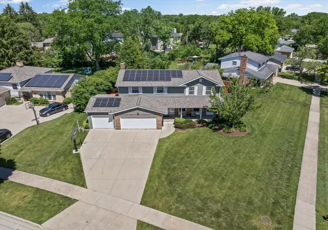 5th image of 1660 Clavinia Ave, Deerfield, IL 60015 | MLS# 12672913