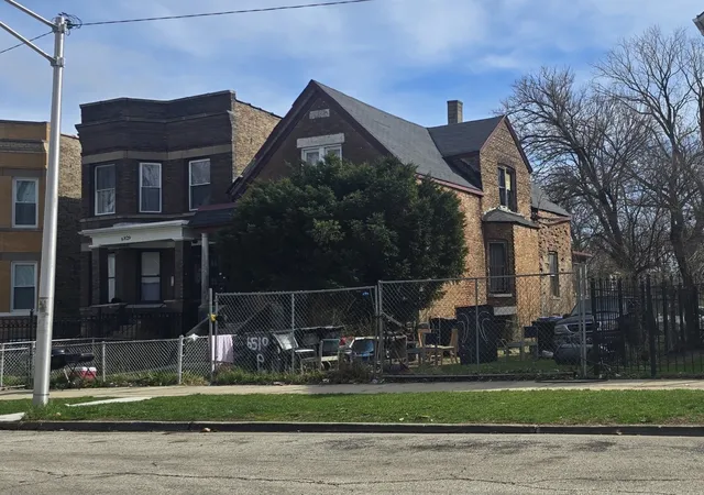 2nd image of 6831 S Emerald Ave, Chicago, IL 60621 | MLS# 12672927