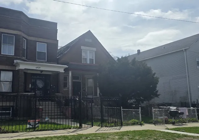3rd image of 6831 S Emerald Ave, Chicago, IL 60621 | MLS# 12672927