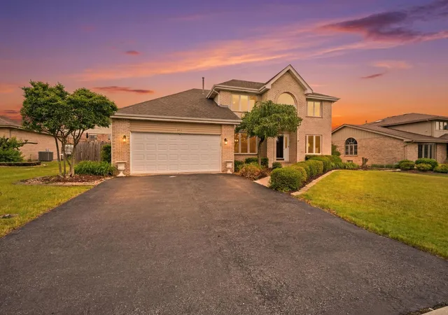 2nd image of 631 Vanderbilt Dr, New Lenox, IL 60451 | MLS# 12672939
