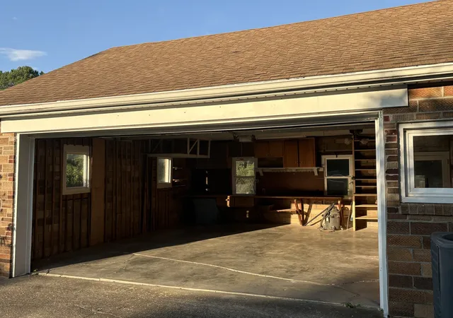 Homes for sale in Murphysboro, IL | 1232 Dallas Rd, Murphysboro, IL 62966 | MLS# 12673034