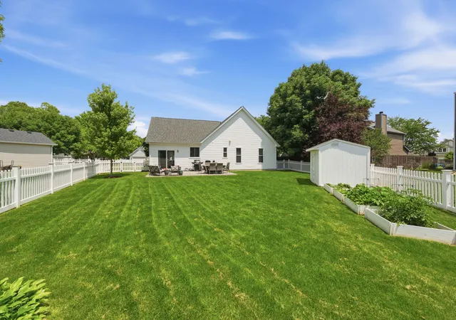 Homes for sale in Bolingbrook, IL | 169 Sandalwood Ln, Bolingbrook, IL 60440 | MLS# 12673059