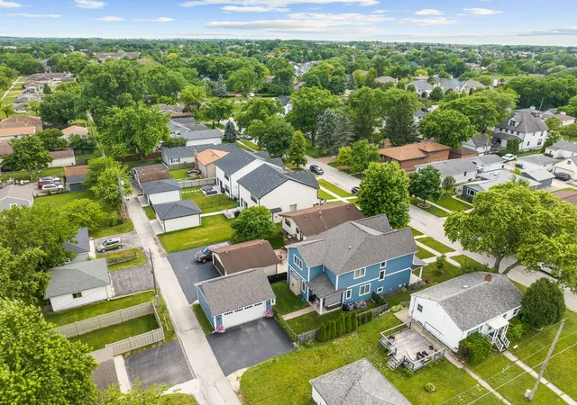 Homes for sale in Lemont, IL | 997 Florence St, Lemont, IL 60439 | MLS# 12673145
