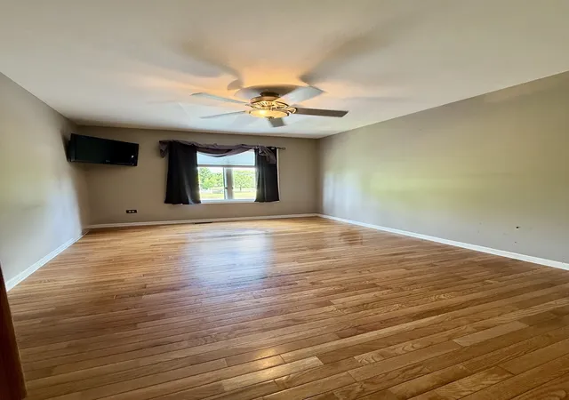 Photo 3 of Townhouse for sale at 2304 Olde Ml Rd, Plainfield, IL 60586 | MLS# 12673224 | Listing updated on 2026-09-22