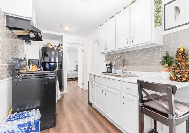 5th image of 408 Campbell St, Joliet, IL 60435 | MLS# 12673270
