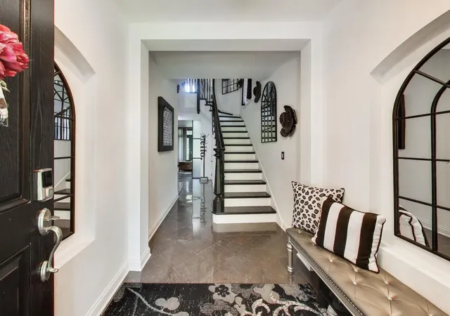 Photo 2 of Townhouse for sale at 1850 Admiral Ct, Glenview, IL 60026 | MLS# 12673287 | Listing updated on 2026-08-11