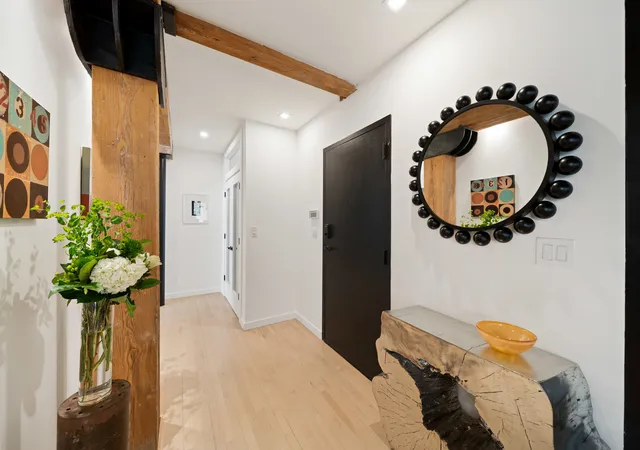Homes for sale in Chicago, IL | 811 W Aldine Ave #6S, Chicago, IL 60657 | MLS# 12673337