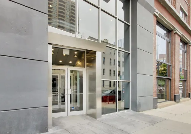 Homes for sale in Chicago, IL | 616 W Fulton St #503, Chicago, IL 60661 | MLS# 12673361