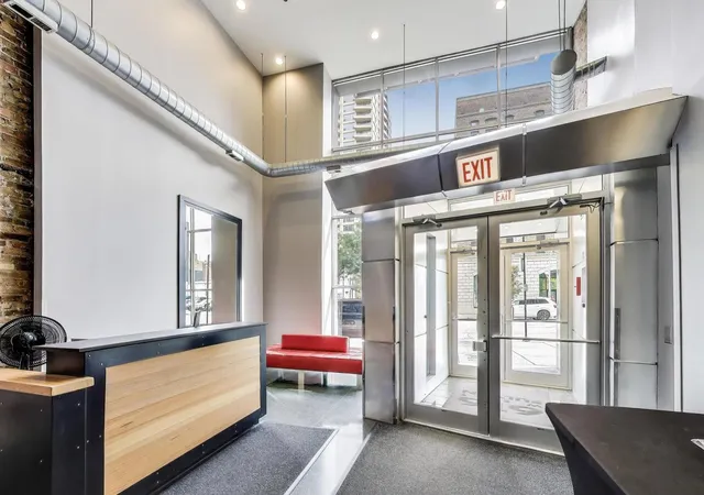 Homes for sale in Chicago, IL | 616 W Fulton St #503, Chicago, IL 60661 | MLS# 12673361