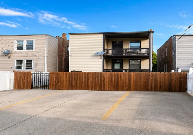 Homes for sale in Chicago, IL | 3431 W Lyndale St, Chicago, IL 60647 | MLS# 12673512