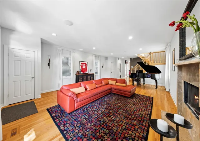 4th image of 2111 N Whipple St, Chicago, IL 60647 | MLS# 12673557