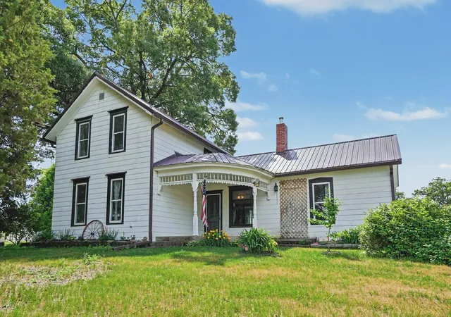 Homes for sale in Albany, IL | 104 N Lime St, Albany, IL 61230 | MLS# 12673561