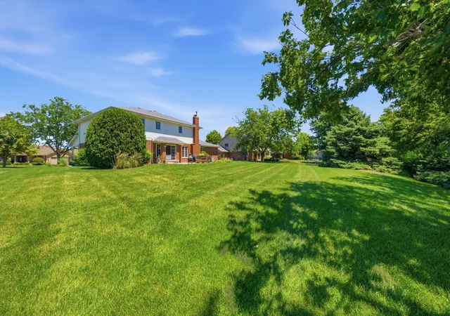 2nd image of 11321 Laura Ln, Frankfort, IL 60423 | MLS# 12673575
