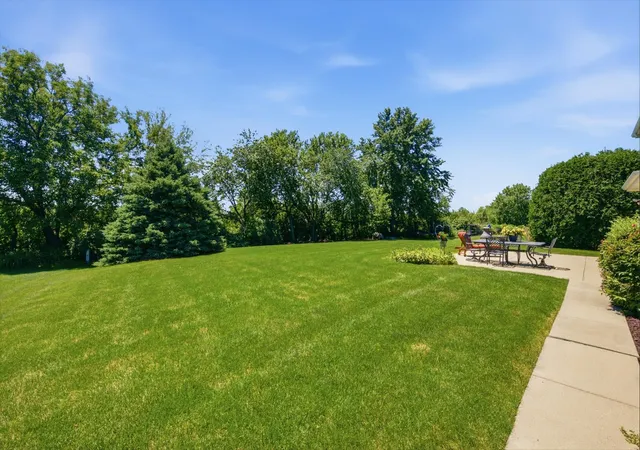 5th image of 11321 Laura Ln, Frankfort, IL 60423 | MLS# 12673575