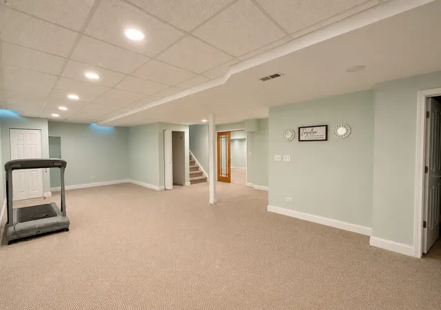 30th image of 210 Balmoral Ct, Glendale Heights, IL 60139 | MLS# 12673602
