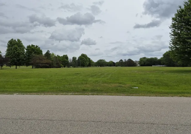 Homes for sale in Wadsworth, IL | 37133 N Fox Hill Dr, Wadsworth, IL 60083 | MLS# 12673619