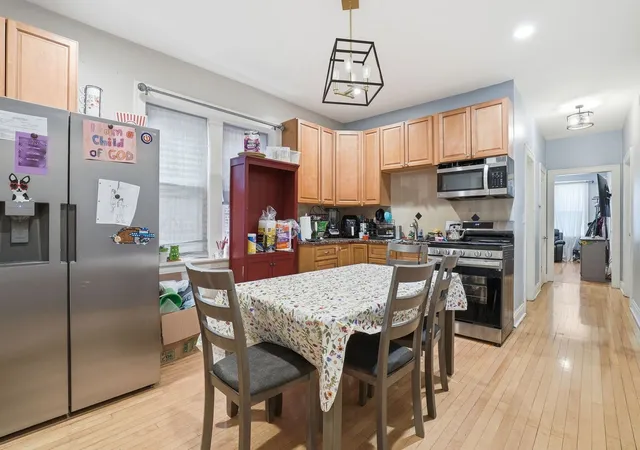 5th image of 1831 S 58Th Ct, Cicero, IL 60804 | MLS# 12673643