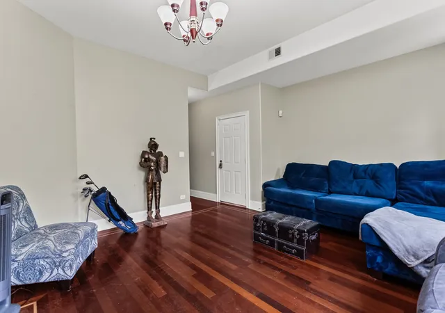Photo 4 of Condo for sale at 4548 S Indiana Ave #1S, Chicago, IL 60653 | MLS# 12673687 | Listing updated on 2026-09-14