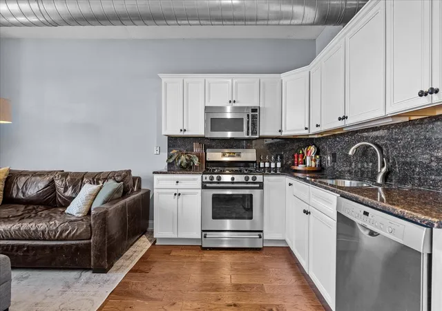 Homes for sale in Chicago, IL | 1001 W Madison St #510, Chicago, IL 60607 | MLS# 12673816