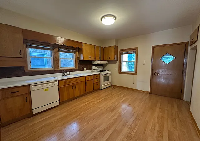 4th image of 2514 N 79Th Ave, Elmwood Park, IL 60707 | MLS# 12673822