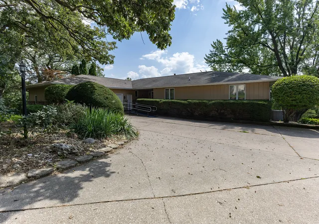 Photo 1 of Single family home for sale at 428 Overlook Ct, Geneseo, IL 61254 | MLS# 12673827 | Listing updated on 2026-09-06