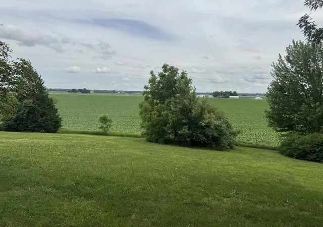 Homes for sale in Geneseo, IL | 428 Overlook Ct, Geneseo, IL 61254 | MLS# 12673827