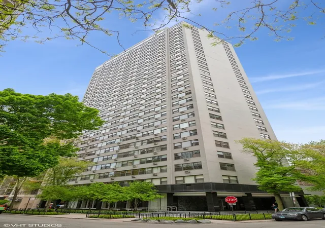 2nd image of 1445 N State Pkwy #1904, Chicago, IL 60610 | MLS# 12673834