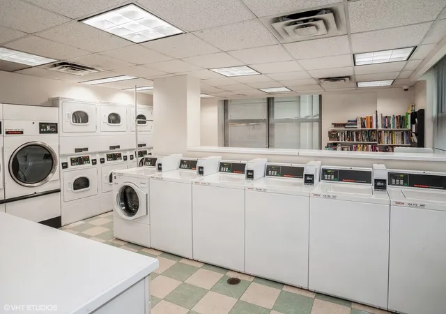 2nd image of 1445 N State Pkwy, Chicago, IL 60610