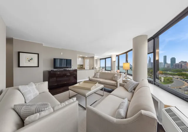 3rd image of 155 N Harbor Dr #1413, Chicago, IL 60601 | MLS# 12673872