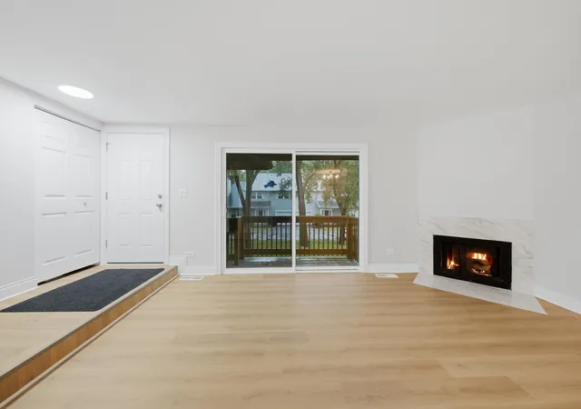 3rd image of 19403 Oakwood Ave #D, Country Club Hills, IL 60478 | MLS# 12673883