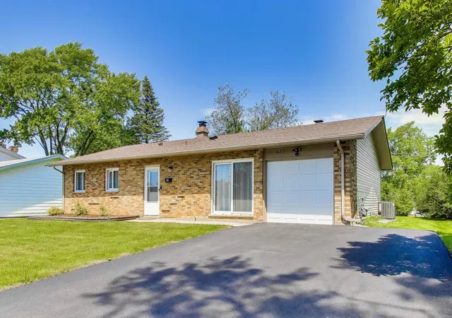 2nd image of 420 Bode Rd, Hoffman Estates, IL 60169 | MLS# 12673888