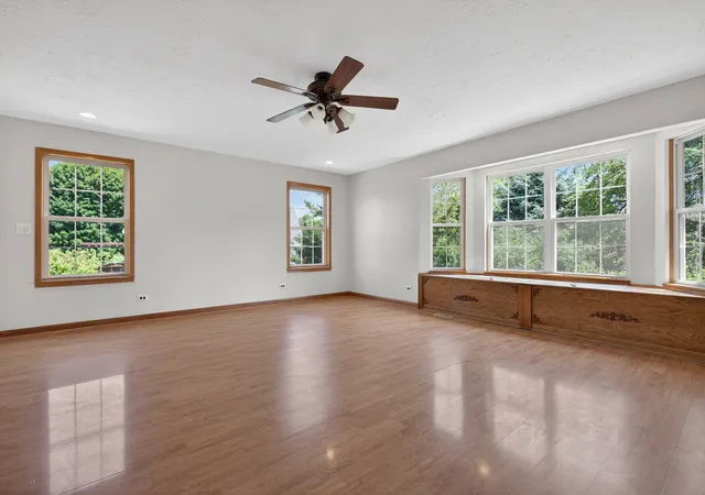 Homes for sale in Poplar Grove, IL | 513 Pembroke Rd Sw, Poplar Grove, IL 61065 | MLS# 12673940