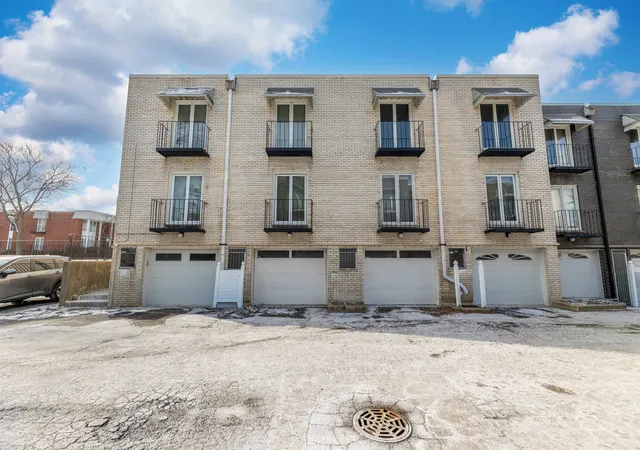Photo 21 of Condo for sale at 4123 W 98th Street #C, Oak Lawn, IL 60453 | MLS# 12673966 | Listing updated on 2026-08-04