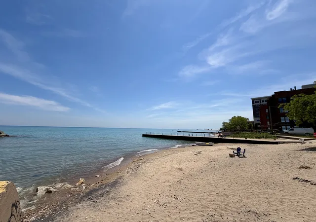 Photo 3 of Single family home for sale at 1420 W Jarvis Ave, Chicago, IL 60626 | MLS# 12673973 | Listing updated on 2026-09-24