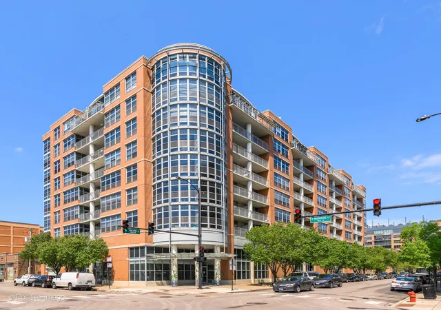 Homes for sale in Chicago, IL | 1200 W Monroe St #413, Chicago, IL 60607 | MLS# 12674072
