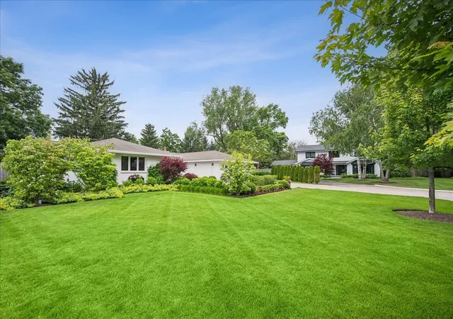 2nd image of 920 Pine Tree Ln, Winnetka, IL 60093 | MLS# 12674124