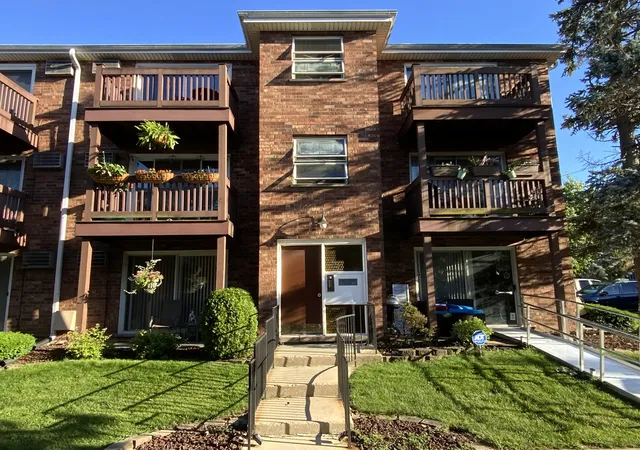 Homes for sale in Midlothian, IL | 14810 S Kilpatrick Ave #411, Midlothian, IL 60445 | MLS# 12674154