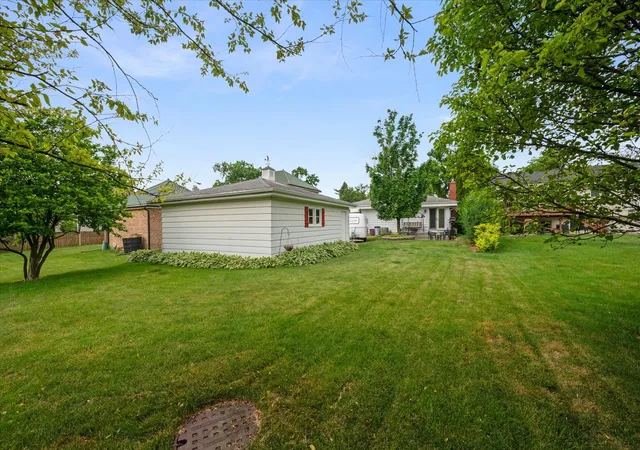 Homes for sale in Elmhurst, IL | 551 S Poplar Ave, Elmhurst, IL 60126 | MLS# 12674199