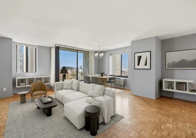 Homes for sale in Chicago, IL | 345 N Canal St #1204, Chicago, IL 60606 | MLS# 12674202