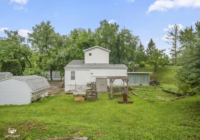 Homes for sale in Wilmington, IL | 46 Lakeshore Dr, Wilmington, IL 60481 | MLS# 12674204
